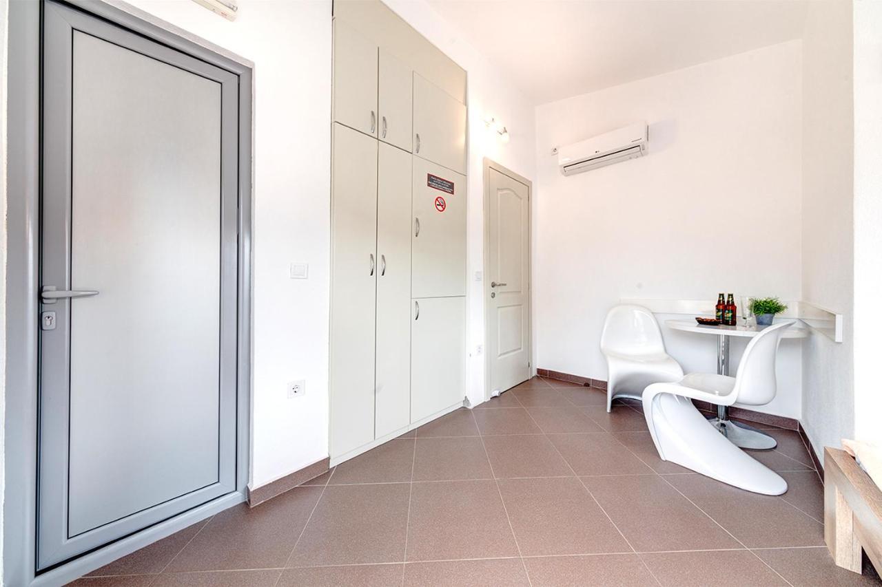 Delfin Apartments Sutomore Buitenkant foto
