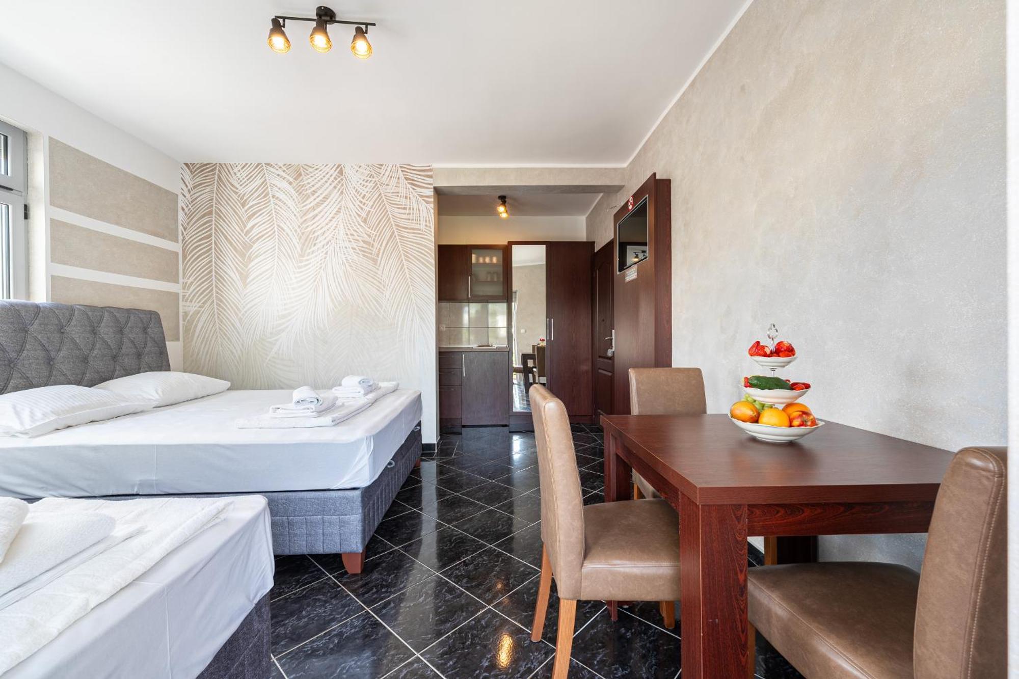 Delfin Apartments Sutomore Buitenkant foto