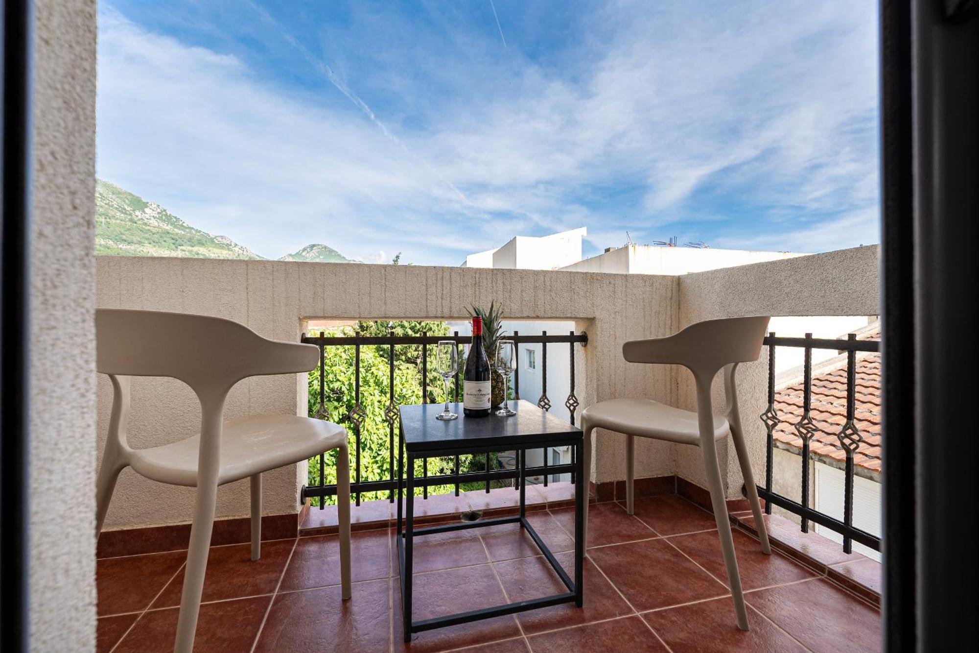 Delfin Apartments Sutomore Kamer foto