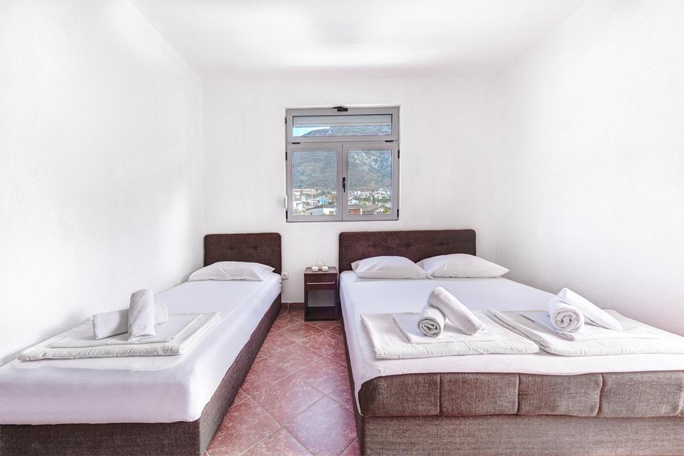 Delfin Apartments Sutomore Kamer foto
