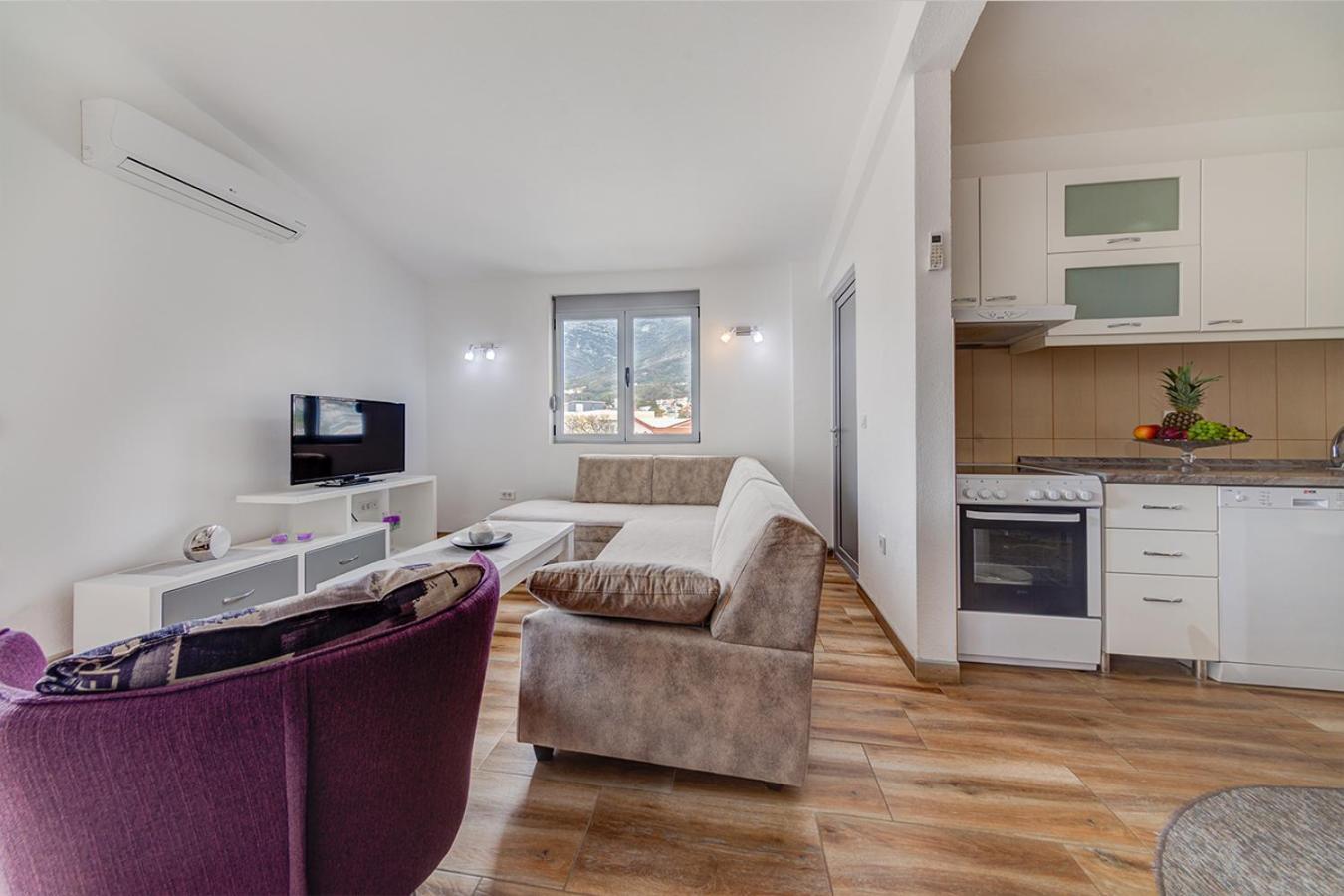 Delfin Apartments Sutomore Kamer foto