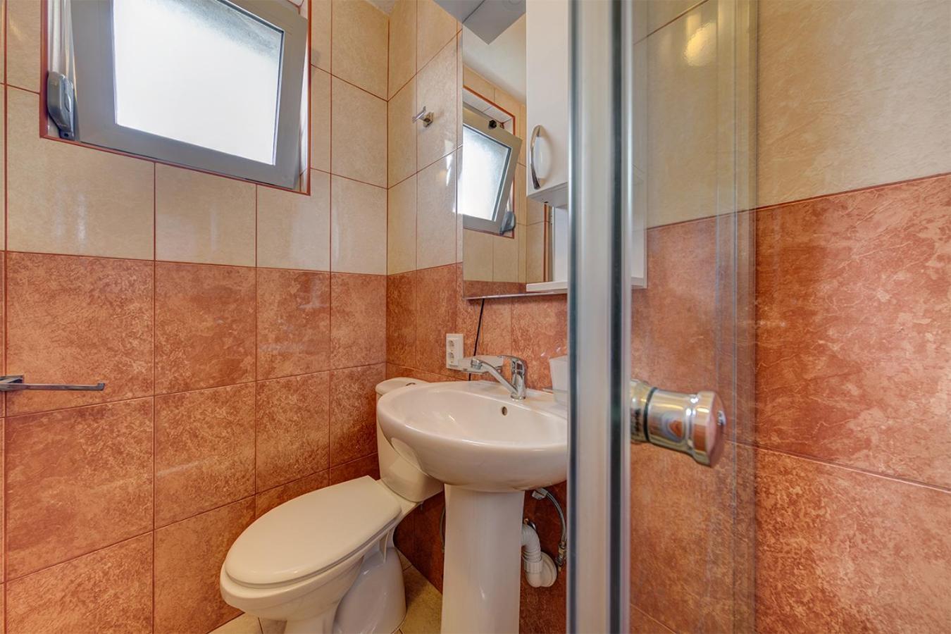 Delfin Apartments Sutomore Kamer foto